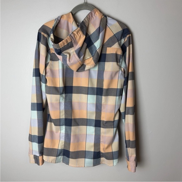 Mountain Hardwear Women's Shirt Size Medium Top Hooded Long Sleeves Plaid Casual - Picture 4 of 6